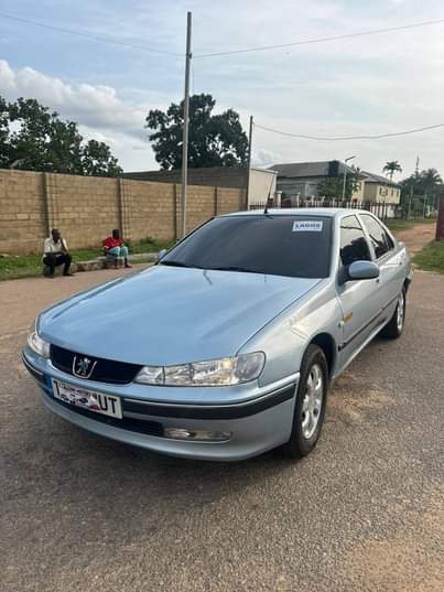A picture of FOR SALE BELGIUM STANDARD EXTREMELY CLEAN USED 406 MANUAL TRANSMISSION