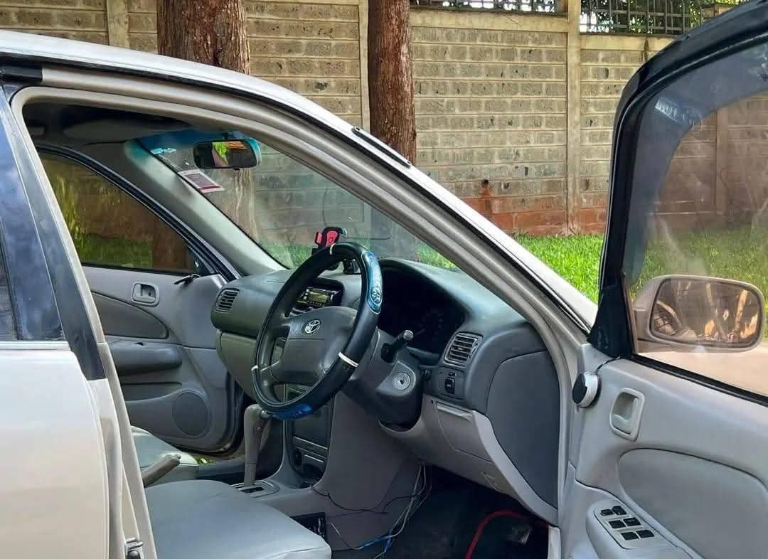 A picture of 2000 Toyota 110