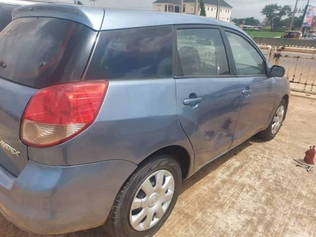 A picture of 2004 Toyota Matrix