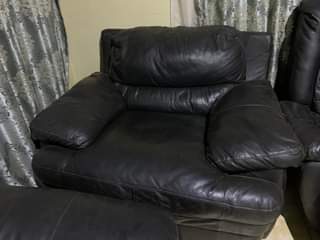 classifieds/furniture sofas