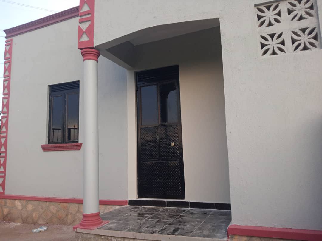A picture of Well Finished simple house