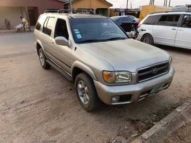 A picture of Nissan Pathfinder 2000 Model Everything working perfectly fine Nothing to