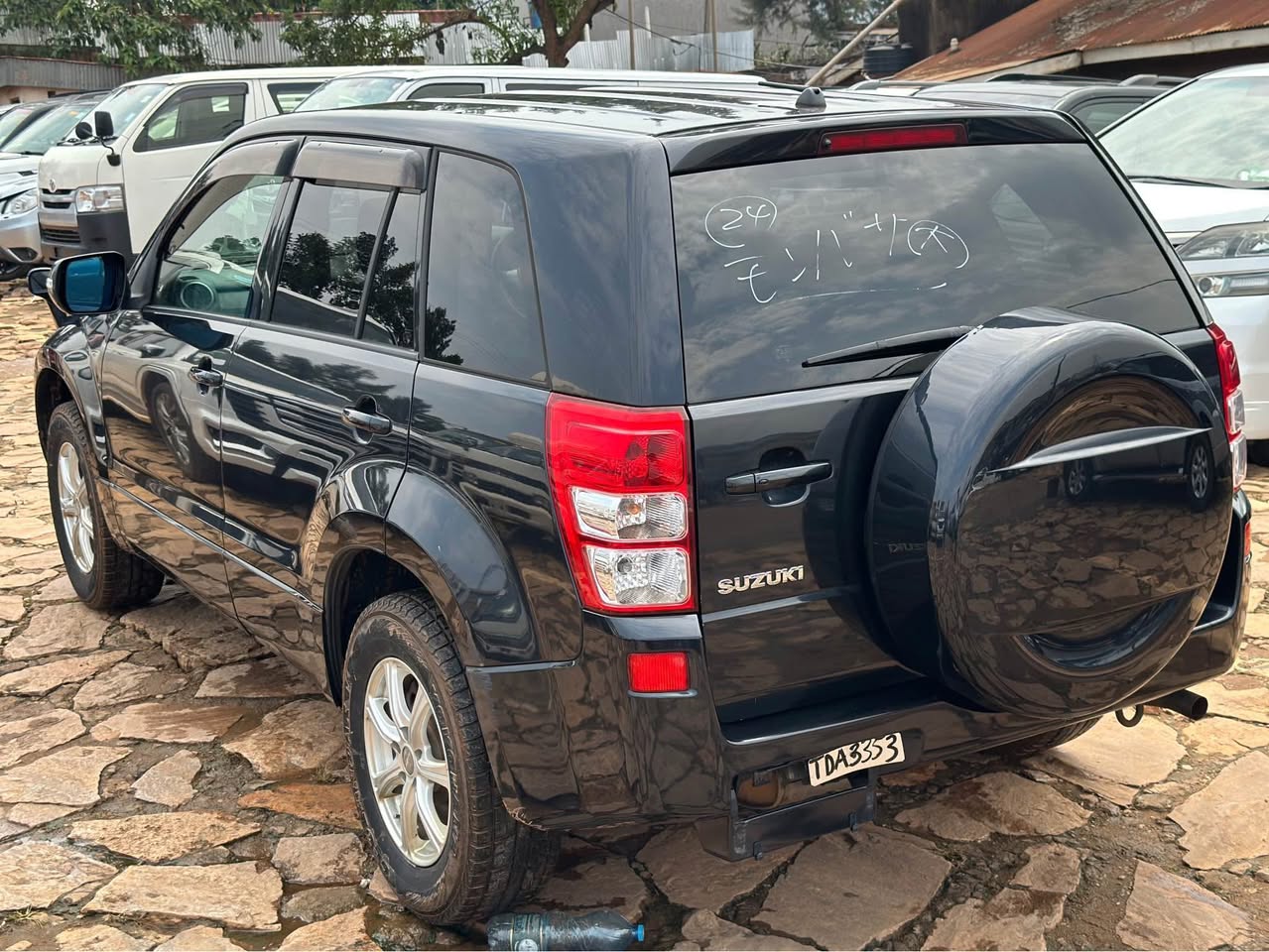 A picture of Suzuki Escudo 2012 model