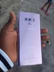 A picture of Samsung note 9