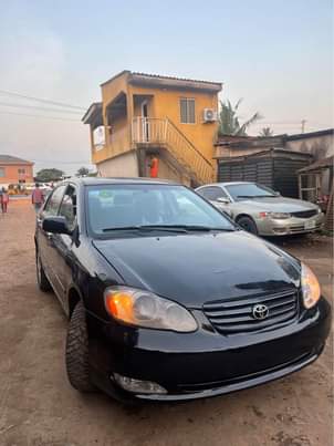 A picture of Toyota Corolla 03
