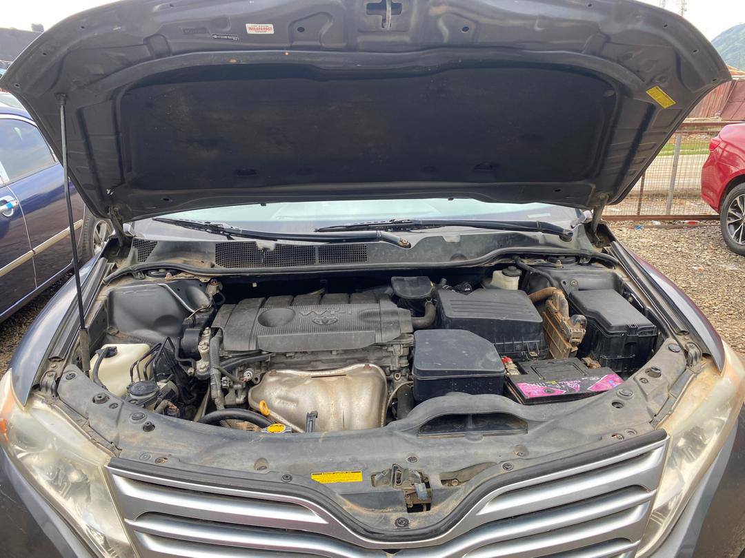 A picture of Toyota venza 2011