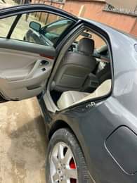 A picture of Belgium GRADE Neatly and well maintained Toyota Camry spider 2009