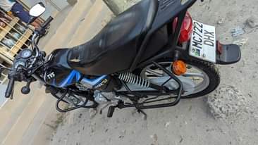 A picture of Chuma Kali sana haijawah kuwa boda Hio imetunzwa sana piga