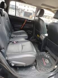A picture of 2010 Toyota Highlander untempered Engine and gear factory fitted AC