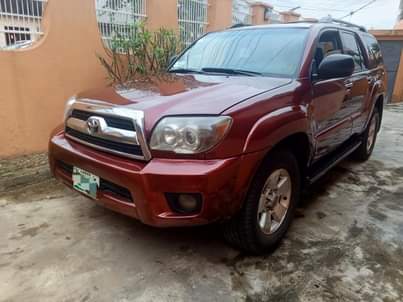 A picture of Neatly used Toyota 4runner 2008 model untempered engine gear ac