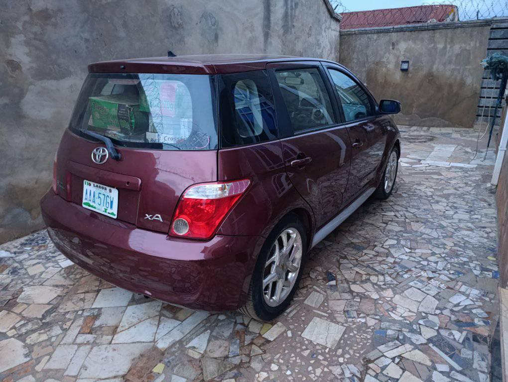 A picture of 2007 Toyota scion