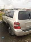 A picture of Neatly Used Toyota High landar 2005 Model Three Sitter Engine