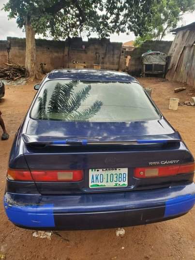 A picture of 2000 Toyota Camry 17655