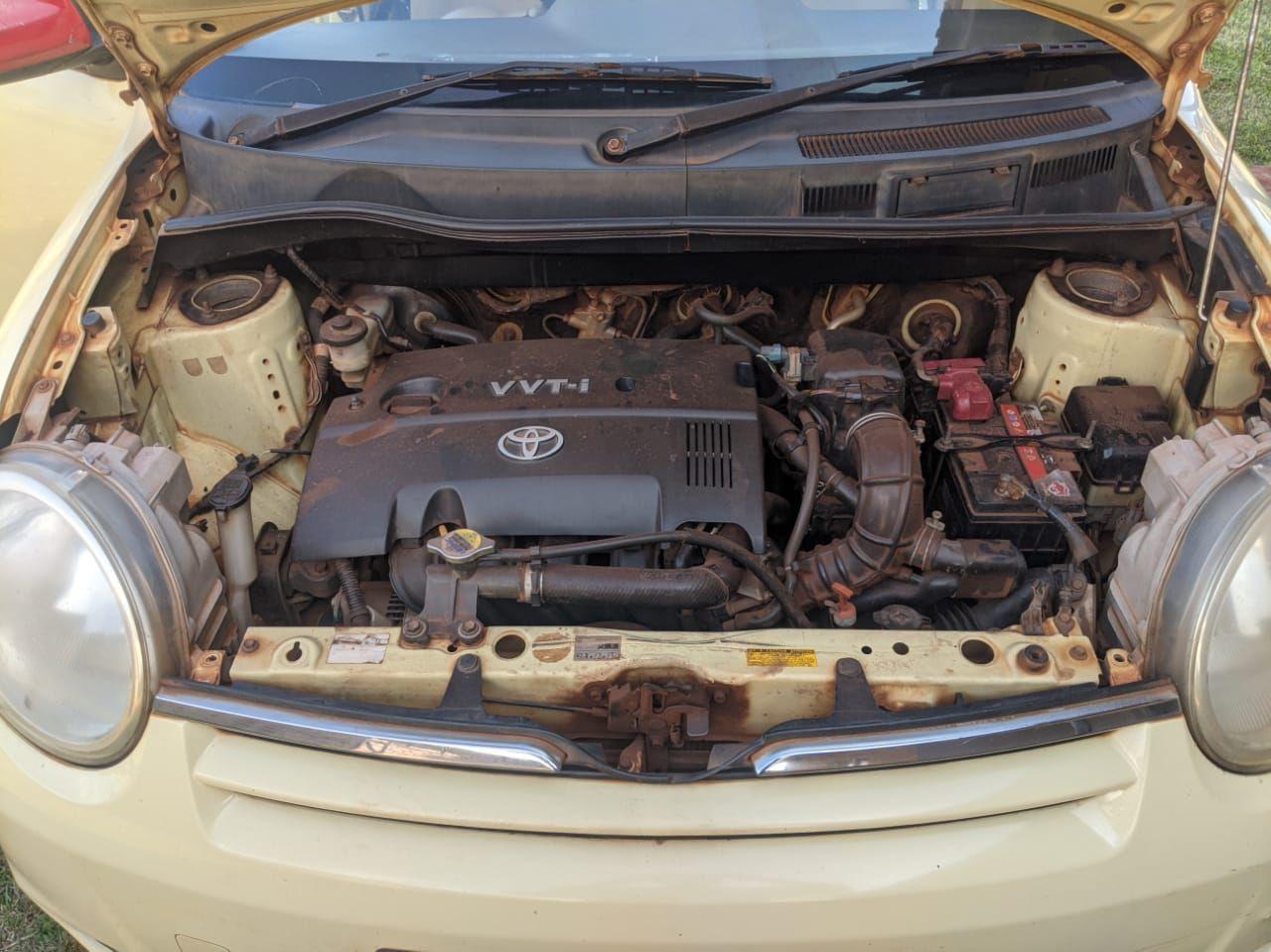 A picture of 2011 Toyota Sienta toyota
