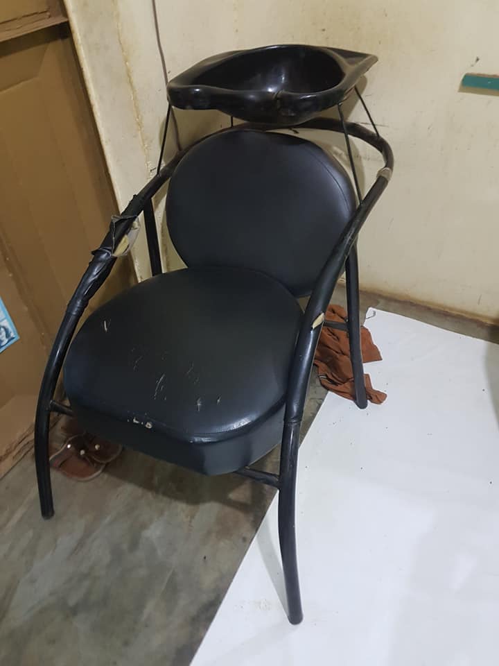 A picture of SINK AND SALOON MIRRORS 4 SALE