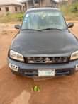 A picture of Toyota RAV4 1998