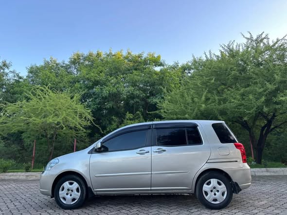 A picture of GARI YA VIWANGO INAUZWAAprice 14 5milion Toyota Raum kisu Reg