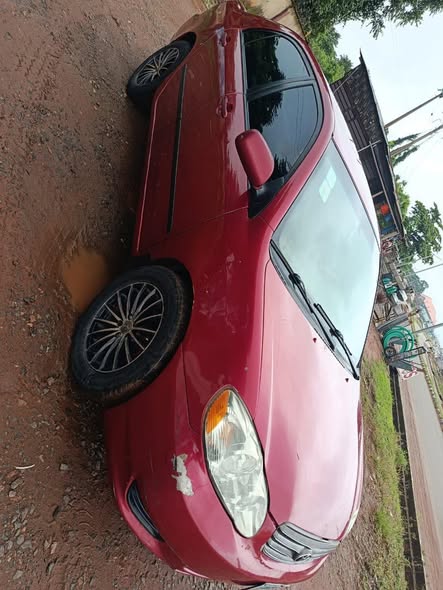 A picture of 2004 Corolla corolla