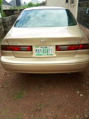 A picture of 2001 Toyota Camry Le