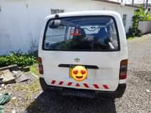 used toyota hiace