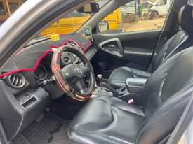 A picture of JUST IN BARELY DRIVEN TOKUNBO STANDARDS TOYOTA RAV4 FIRST BODY
