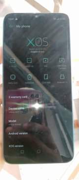 A picture of Infinix hot10i