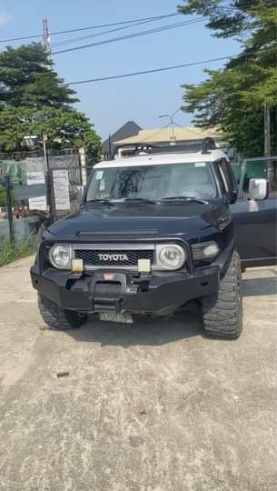 A picture of Toyota FJ Cruiser 2007 Off Road