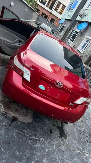 A picture of 2009 Toyota Camry 3 3