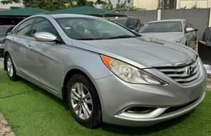 A picture of 2012 model Hyundai sonata Full option clean title Distress sales
