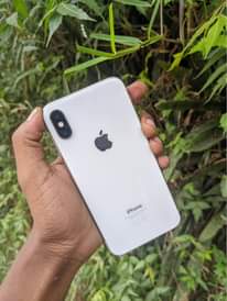 A picture of IPhone X