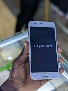 A picture of Oppo F1s