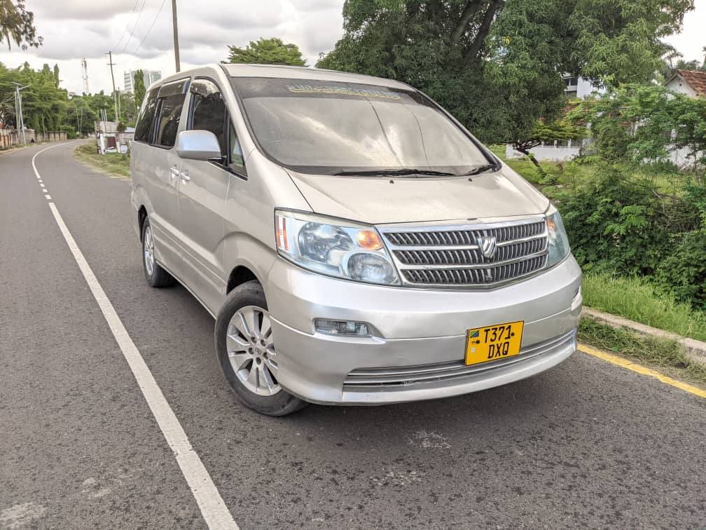 A picture of  Toyota Alphard 0788078007