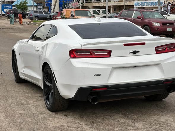 A picture of Chevrolet Camaro V6 2016 Model