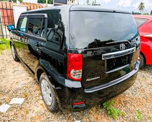 A picture of 2008 Toyota Rumion