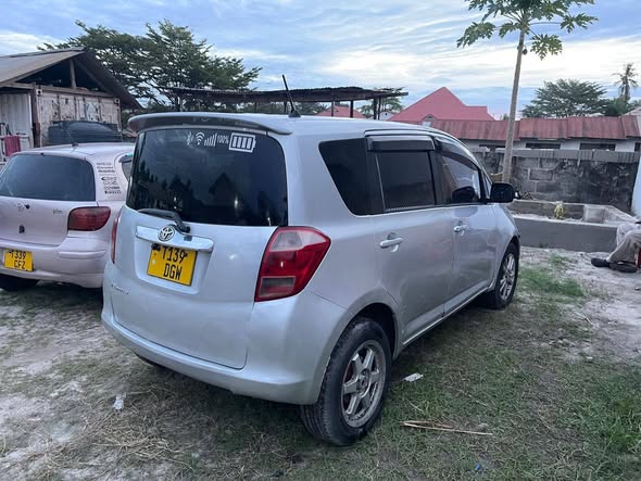 A picture of Toyota ractics