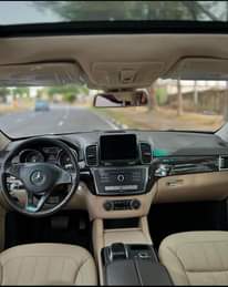 A picture of Mercedes Benz GLE 350 2017