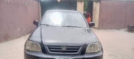 A picture of Old Model CRV forsale in Nnewi 870k. 08147376573 Everything working