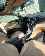 A picture of DIRECT TOKUNBO 2013 HYUNDAI SONATA LIMITED Accident Free Panoramic Roof