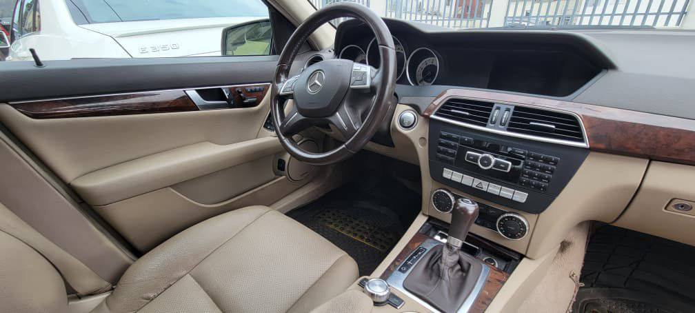 A picture of Distress sale 2012 Mercedes Benz C300 4Matic on gray exterior