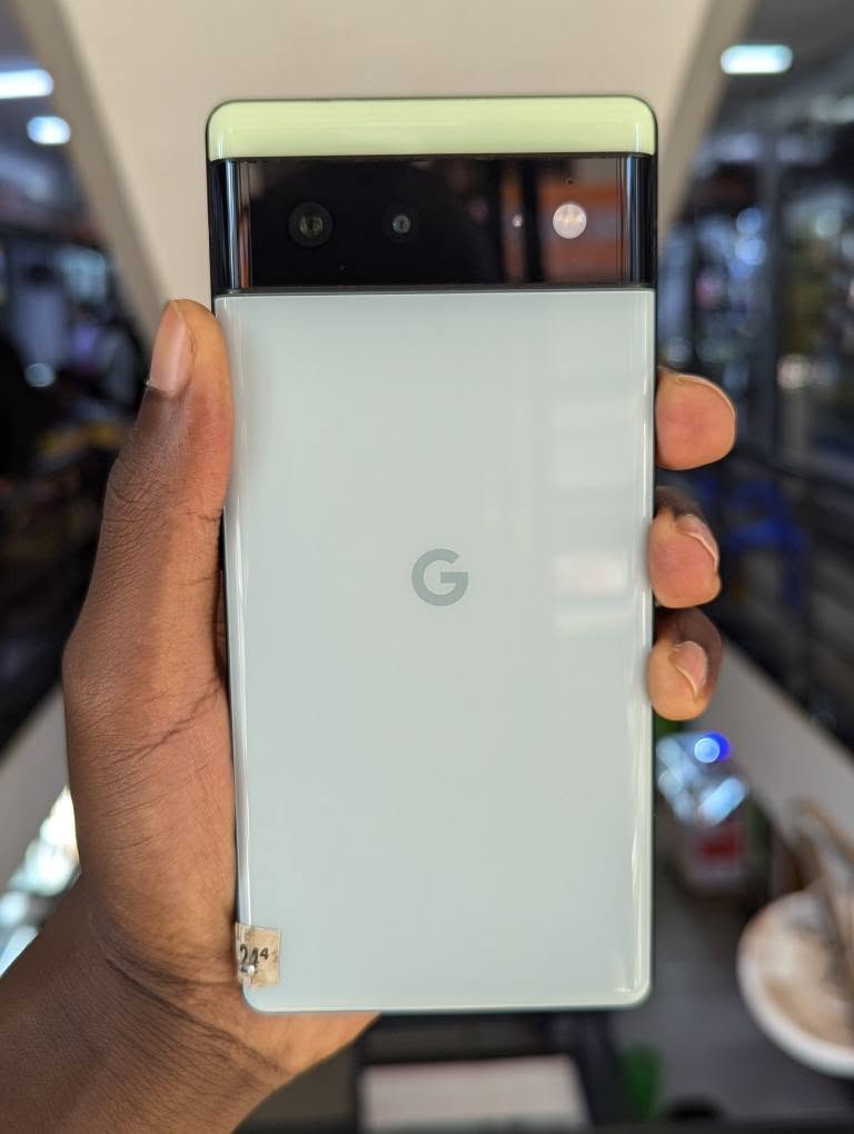 A picture of GOOGLE PIXEL 6 AVAILABLE AT 650000