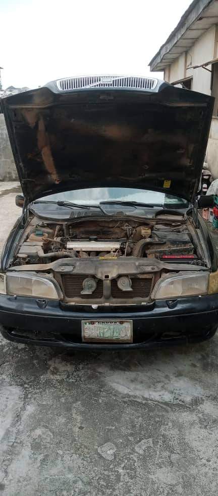 A picture of VOLVO WAGON FOR SALE ENGINE AND GEAR IS OK... LOCATION