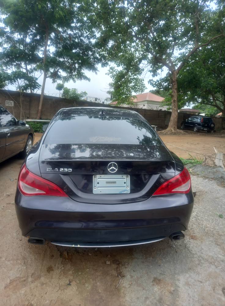 A picture of Mercedes benz