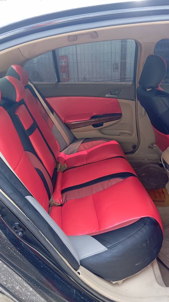 A picture of 2011 honda accord