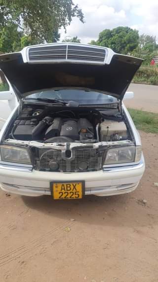 classifieds/cars mercedes