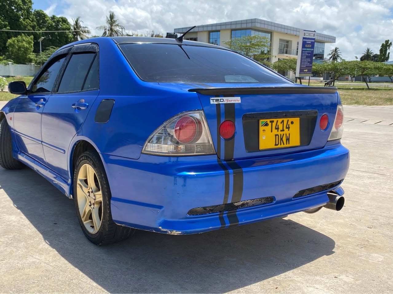 A picture of Altezza four