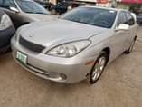 A picture of LEXUS ES 330