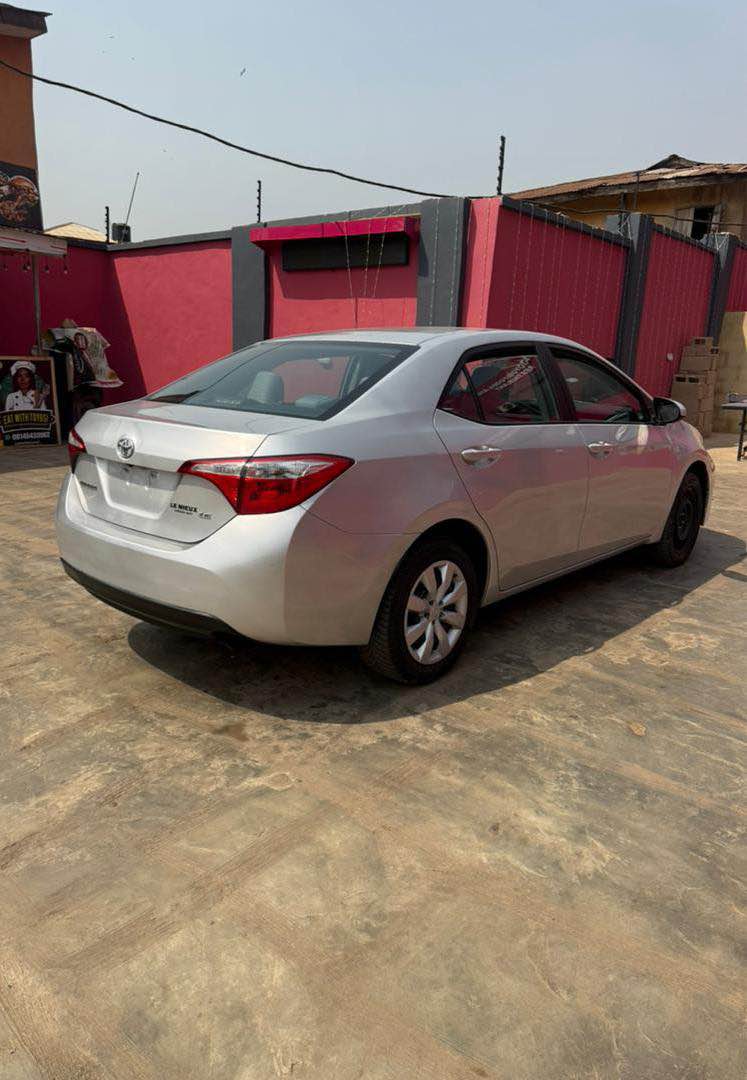A picture of Toyota Corolla 016
