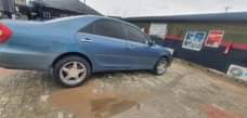 A picture of 2004 Toyota camry