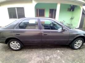 A picture of 2002 Toyota Camry 2002