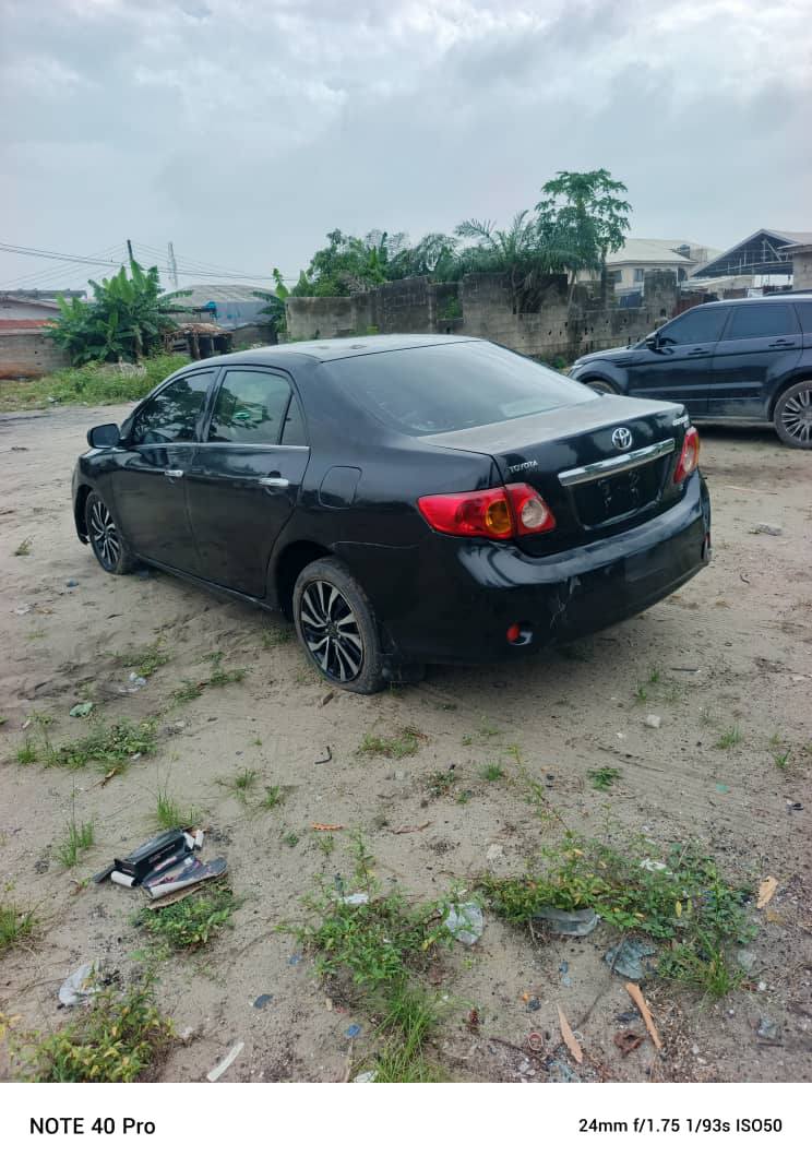 A picture of Toyota corolla 2010 model